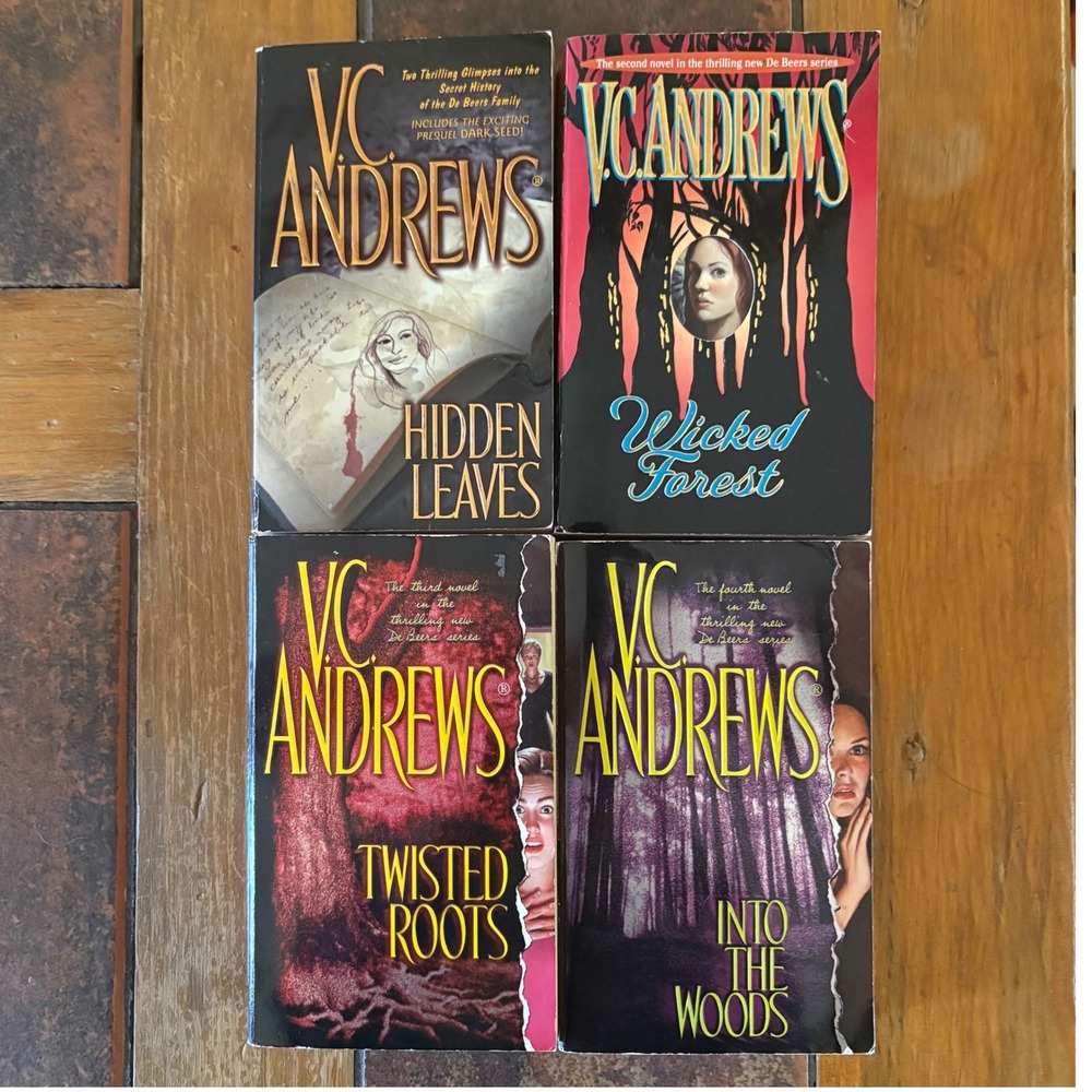 VC Andrews De Beers Series 4 Book Lot Hidden Leaves Wicked Roots 4pk‎